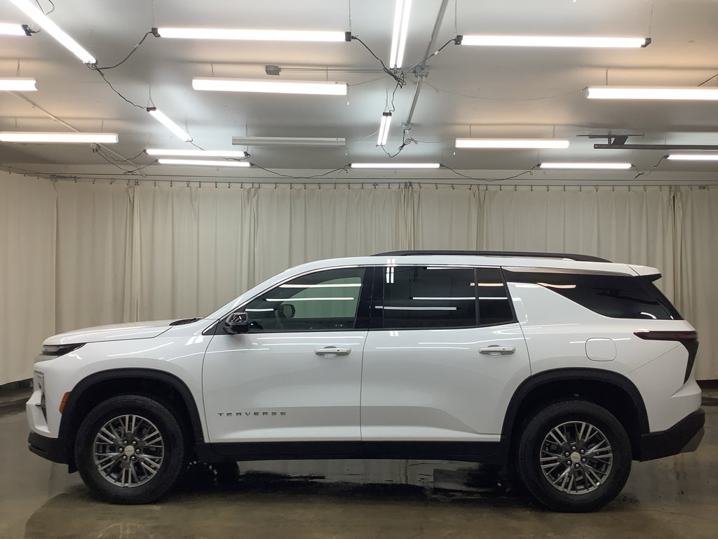 Used 2024 Chevrolet Traverse LT w/ LPO, Floor Liner Package image 10