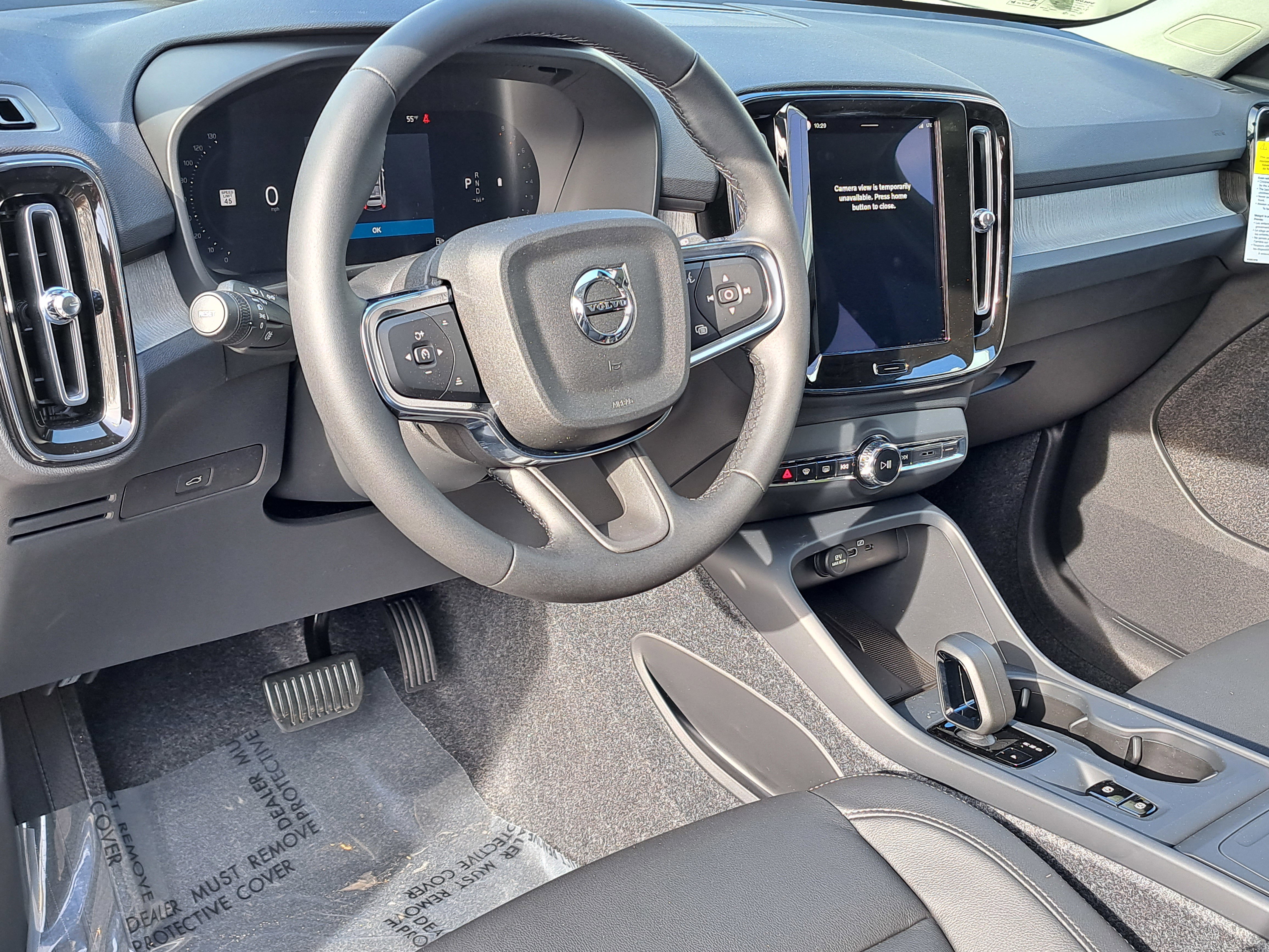 New 2026 Volvo XC40 B5 Core w/ Climate Package image 5