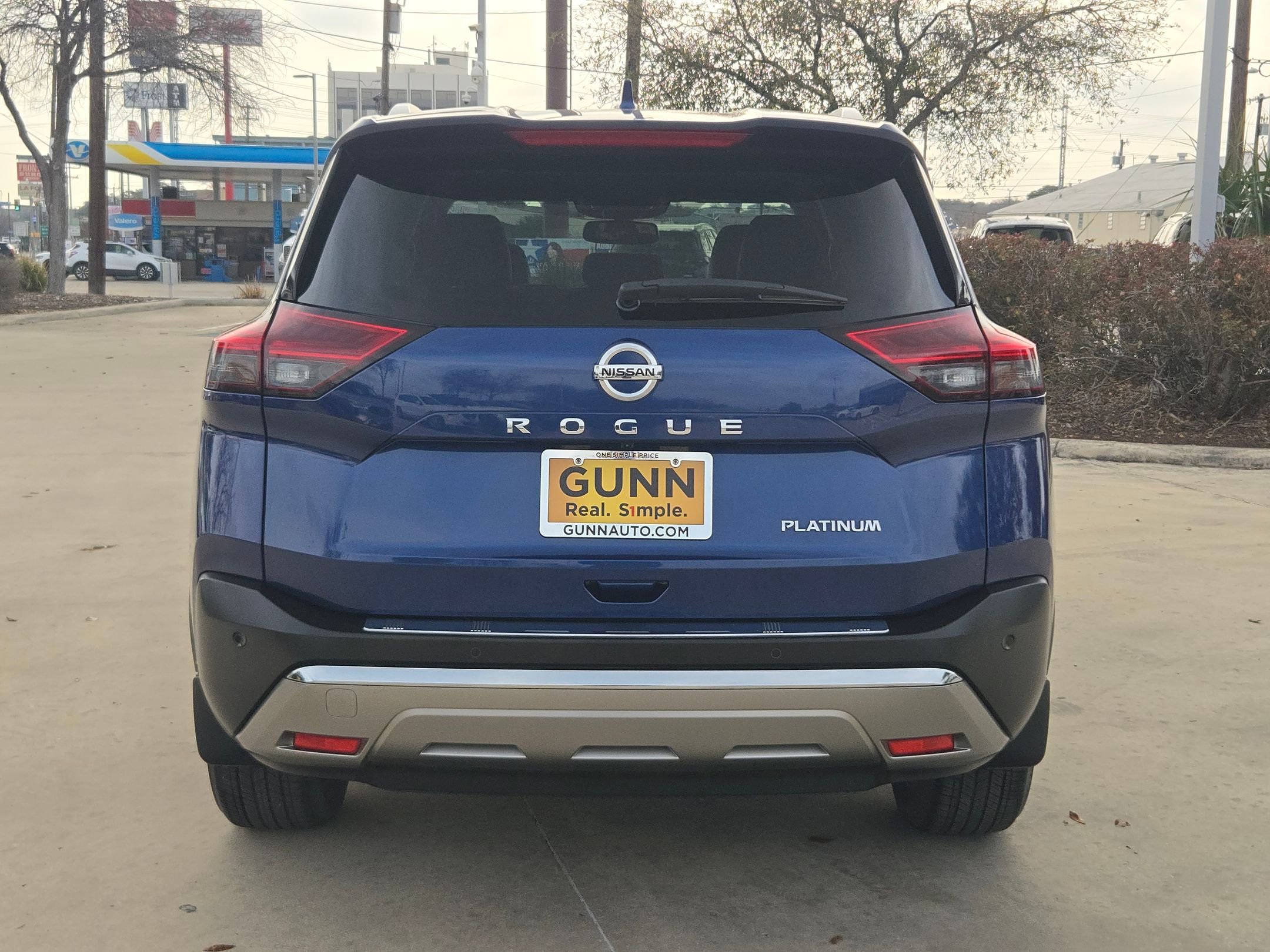 Used 2021 Nissan Rogue Platinum image 6