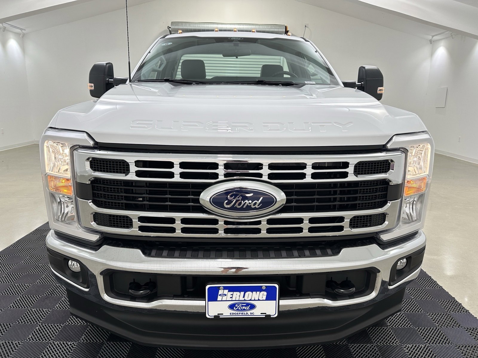 New 2025 Ford F350 XL w/ XL Chrome Package video 2