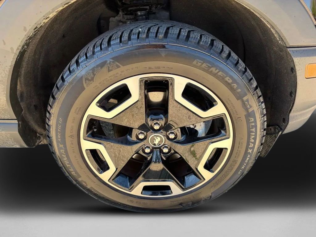 Used 2021 Ford Bronco Sport Outer Banks image 11