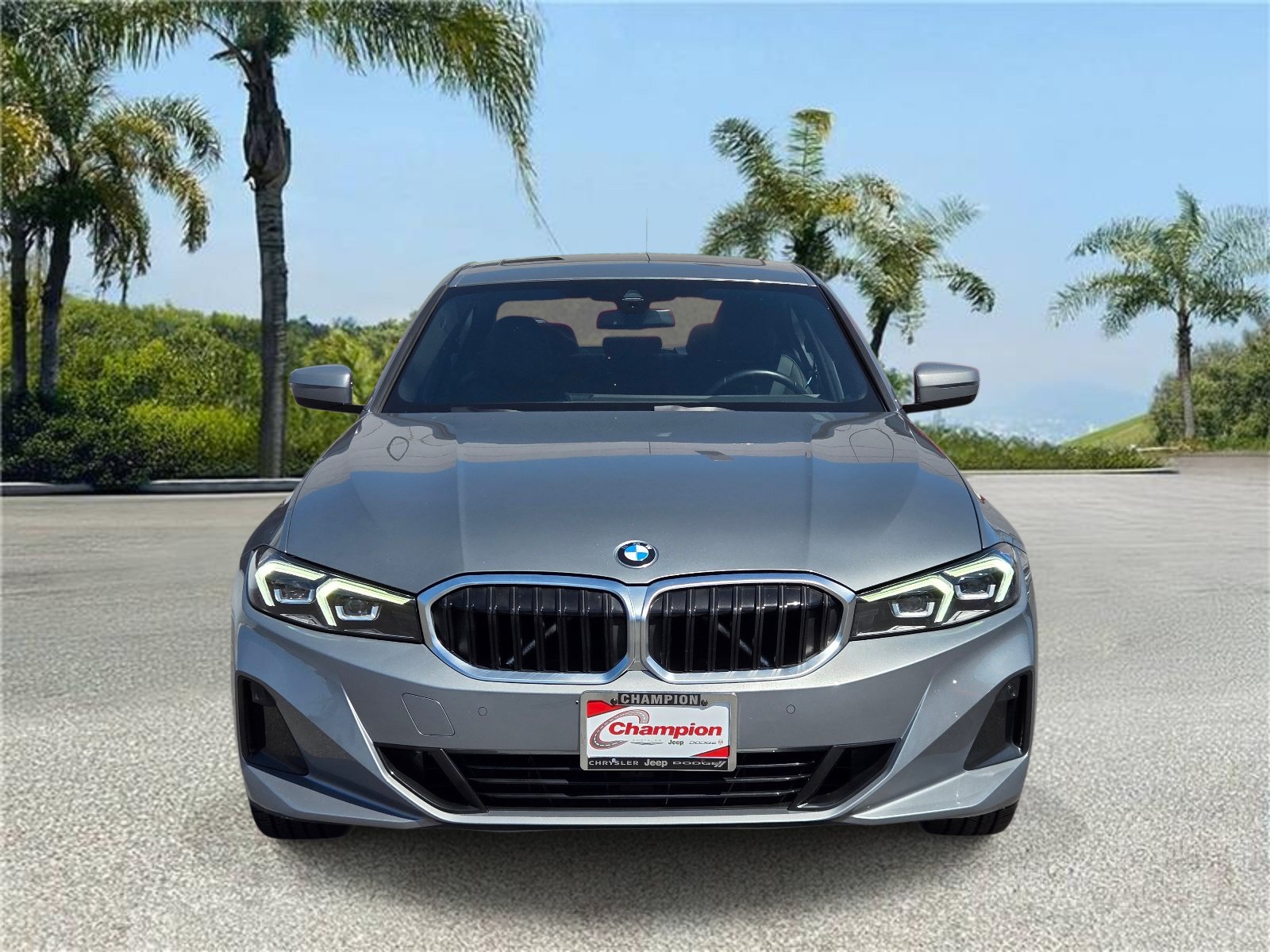 Used 2023 BMW 330i Sedan w/ Driving Assistance Package RWD image 3