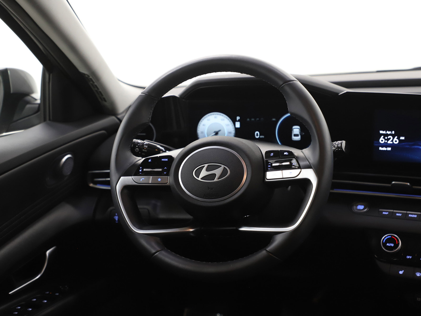 Used 2024 Hyundai Elantra Limited FWD image 14