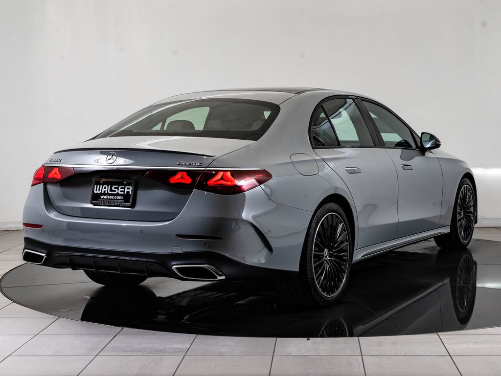 New 2026 Mercedes-Benz E 350 4MATIC Sedan image 10