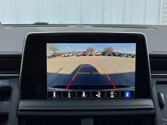 Used 2023 GMC Yukon XL AT4 w/ Technology Package image 11