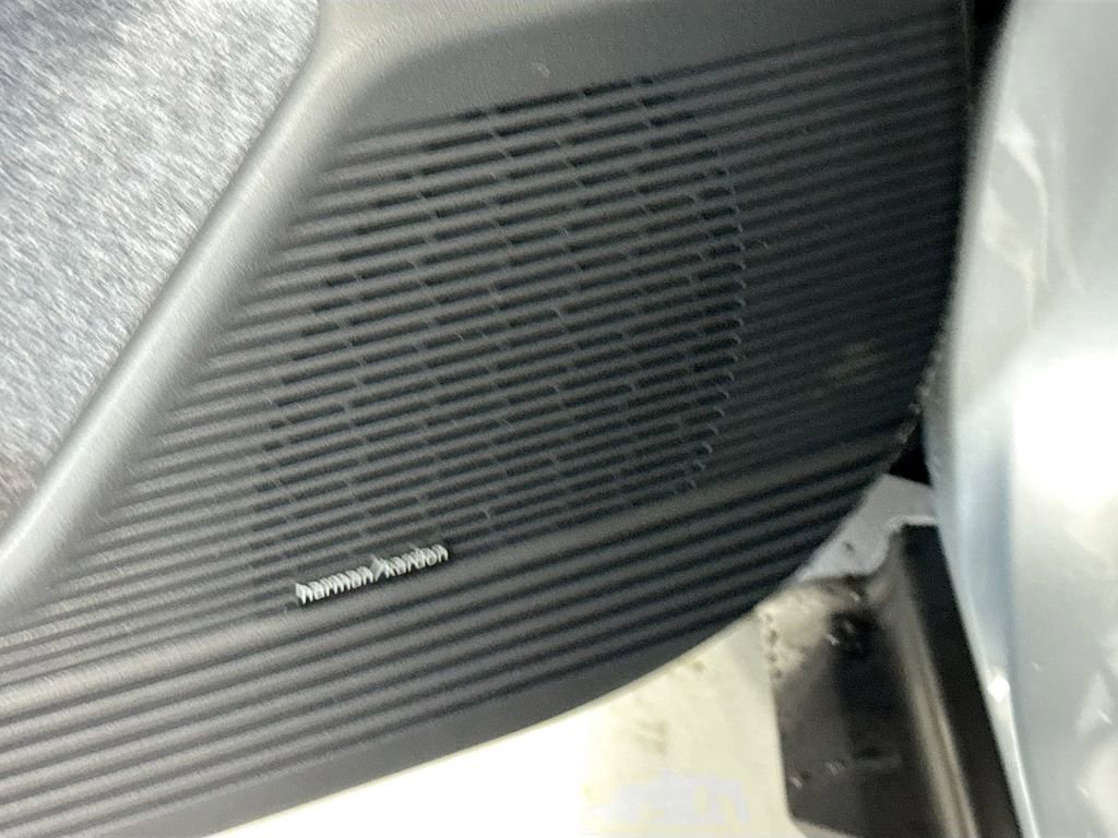 New 2026 Subaru Outback Limited image 17