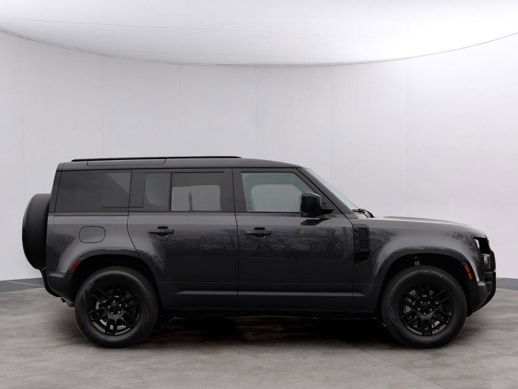 New 2026 Land Rover Defender 110 S image 4