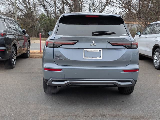 New 2026 Mitsubishi Outlander SE image 7