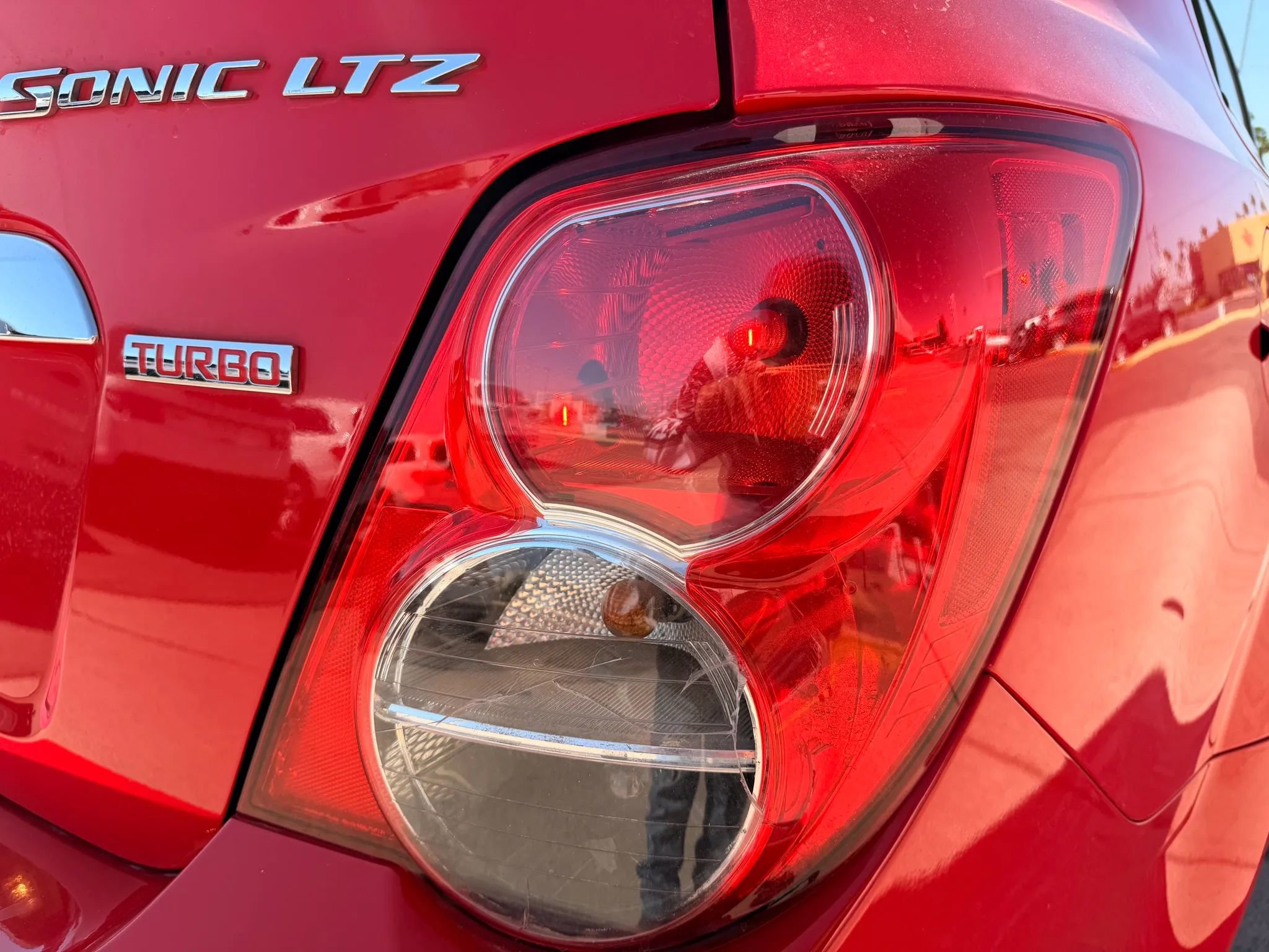Used 2015 Chevrolet Sonic LTZ image 38