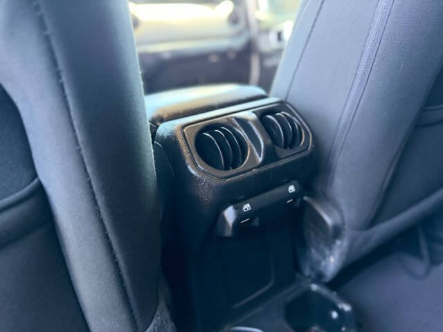 Used 2020 Jeep Wrangler Unlimited Sport S AWD/4WD image 17