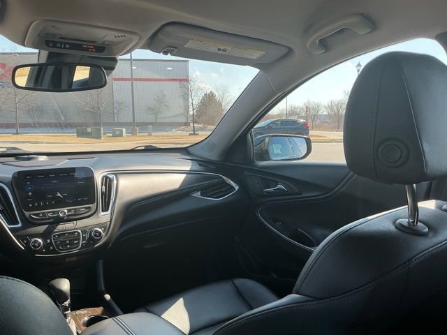 Used 2024 Chevrolet Malibu LT image 28