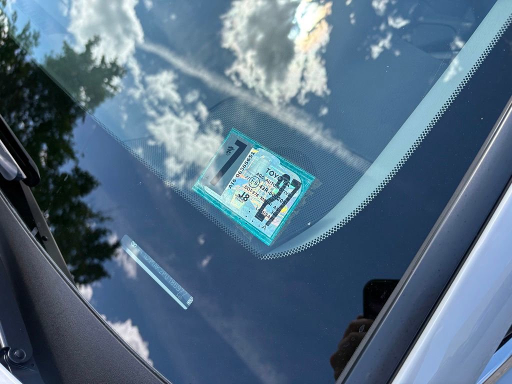 Certified 2023 Toyota Camry LE FWD image 29