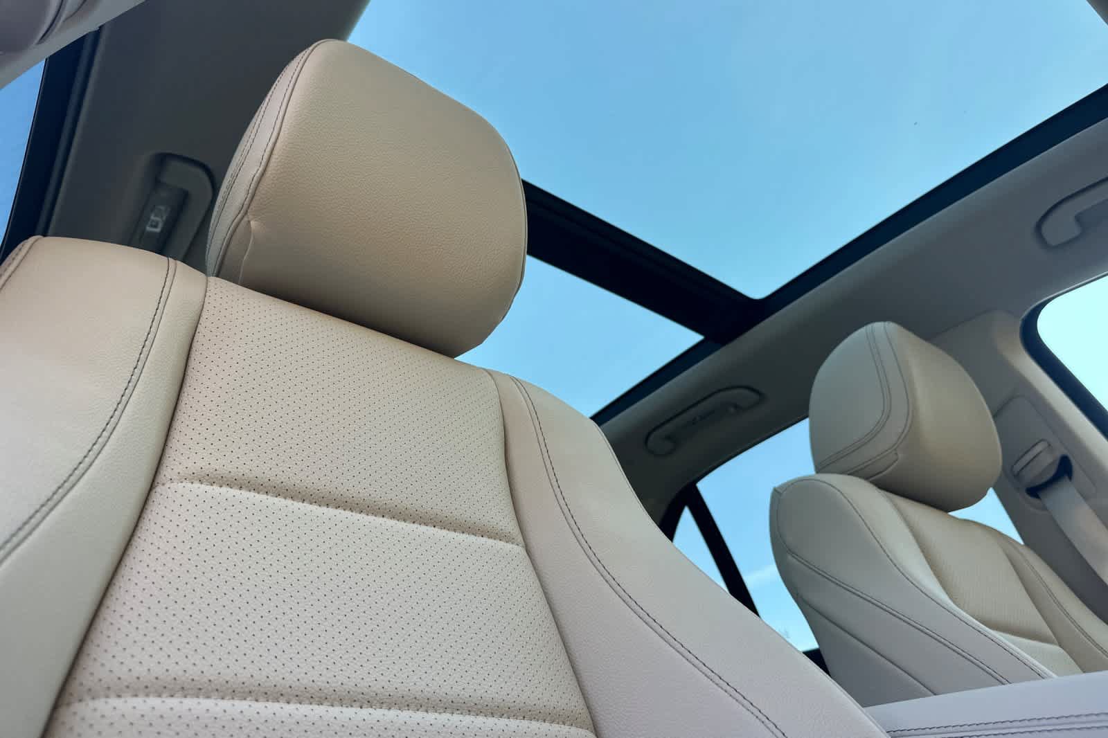 New 2026 Mercedes-Benz GLE 350 4MATIC image 16