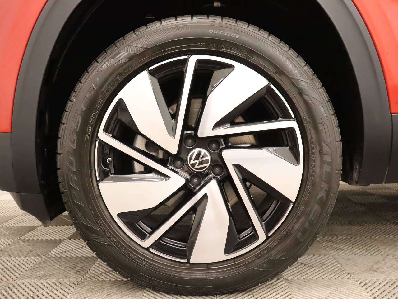 Certified 2024 Volkswagen Atlas SE FWD image 7