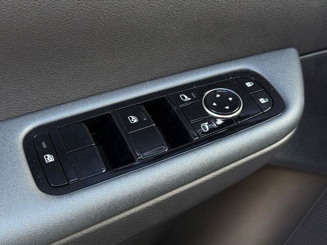 New 2026 Nissan Leaf SV+ w/ Illuminated Package FWD image 19