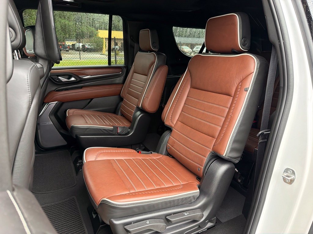 Used 2024 GMC Yukon XL Denali Ultimate AWD/4WD image 21