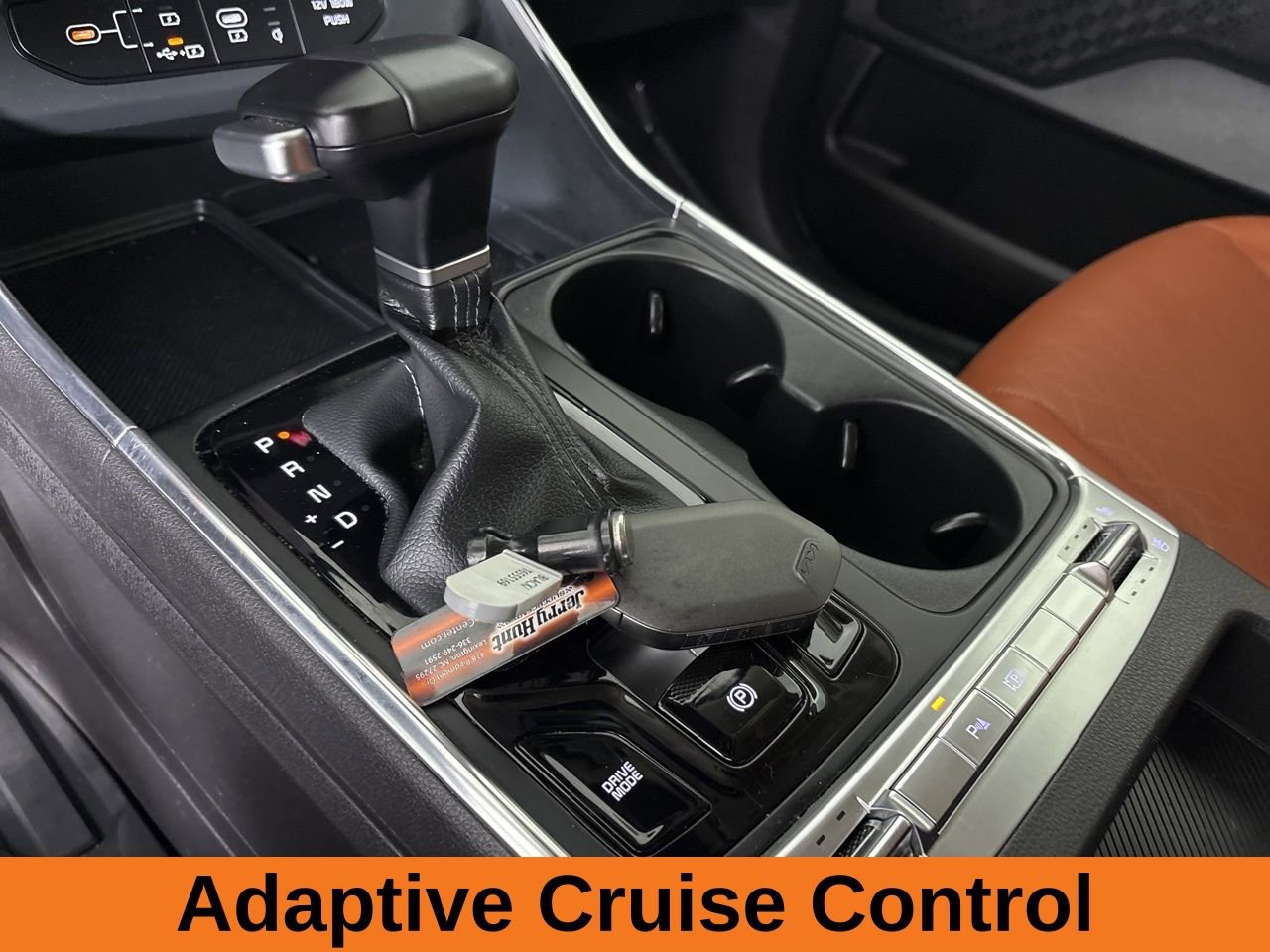 Used 2026 Kia Carnival SX w/ SX Dark Edition Package image 18