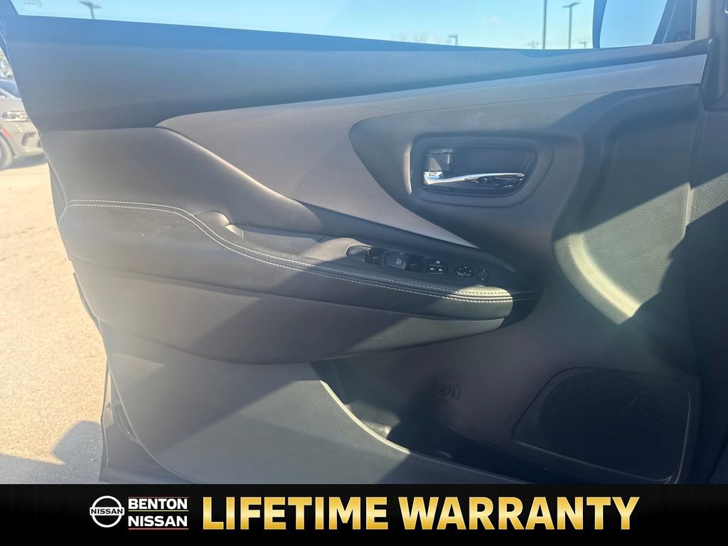 Certified 2024 Nissan Murano SV w/ SV Midnight Edition Package image 10