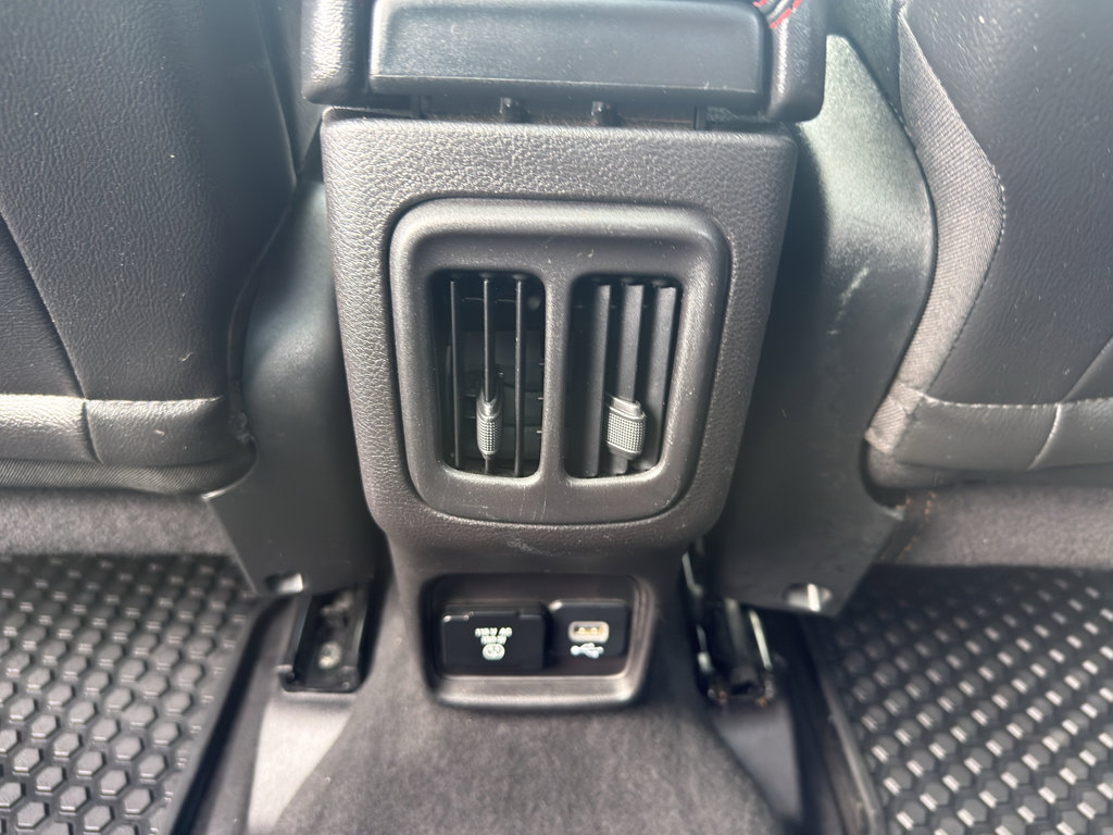 Used 2019 Jeep Compass Trailhawk w/ Leather Interior Group AWD/4WD image 32