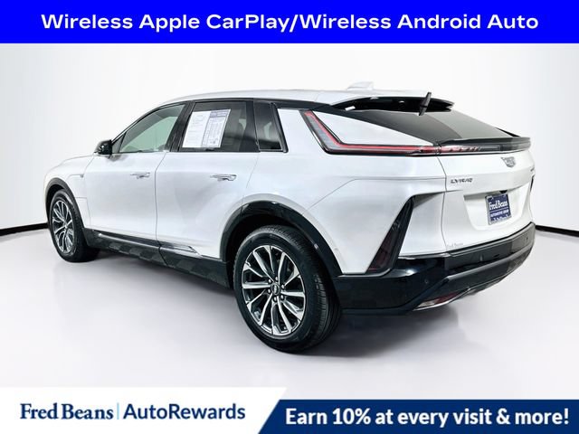 Used 2025 Cadillac Lyriq Sport w/ LPO, Floor Liner Package AWD/4WD image 6