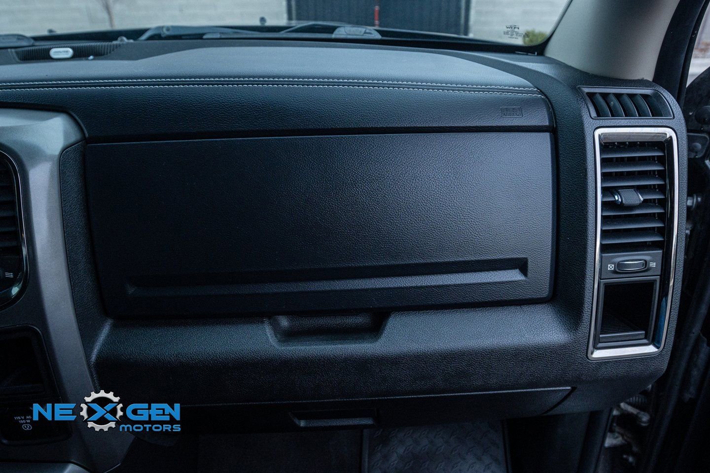 Used 2018 RAM 3500 Laramie w/ Sport Appearance Group image 41