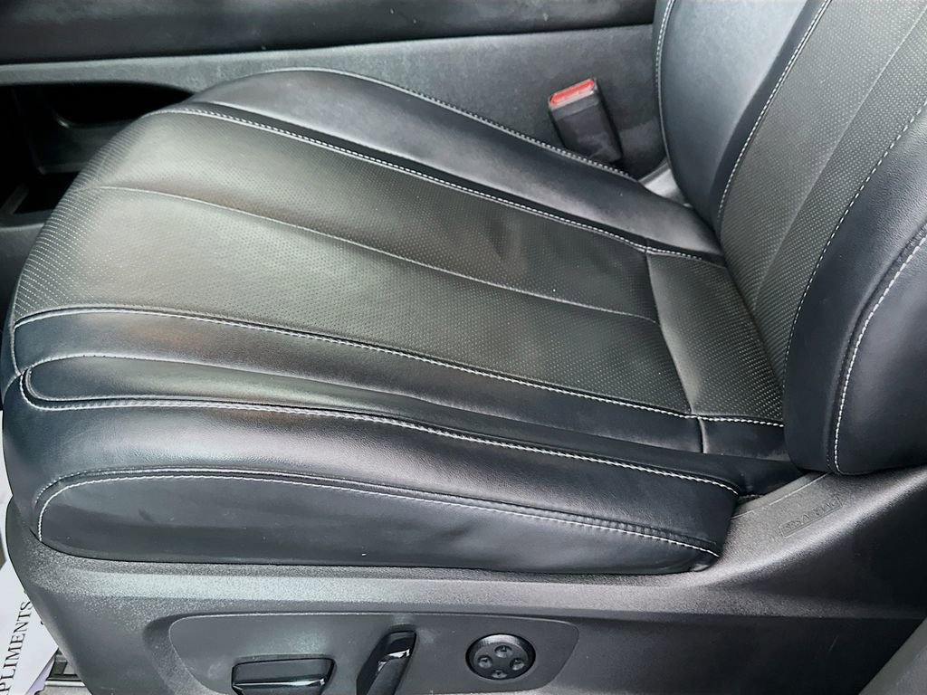 Used 2023 INFINITI QX60 Luxe image 20