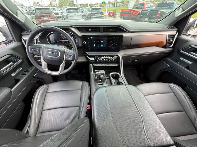 Used 2025 GMC Sierra 1500 Denali w/ Denali Reserve Package AWD/4WD image 7