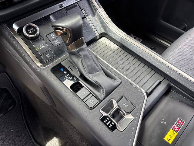 Used 2025 Lexus GX 550 w/ Accessory Package (Z1) AWD/4WD image 26