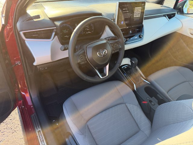Certified 2026 Toyota Corolla SE w/ SE Package FWD image 13