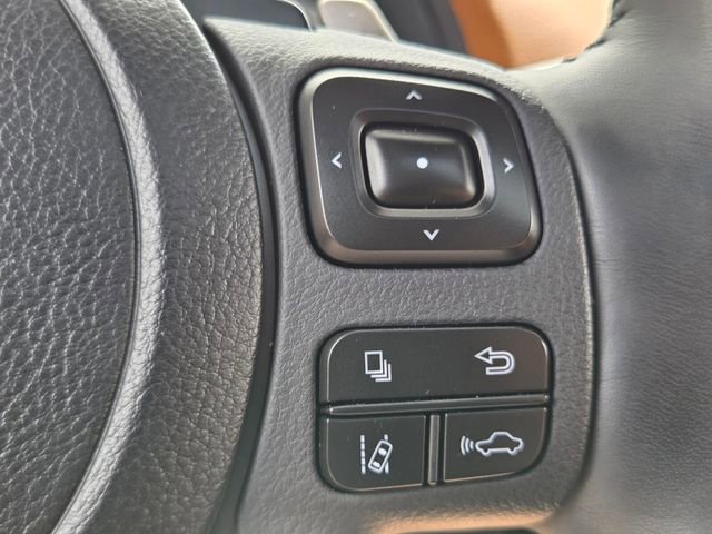 Used 2025 Lexus IS 350 F Sport RWD image 33