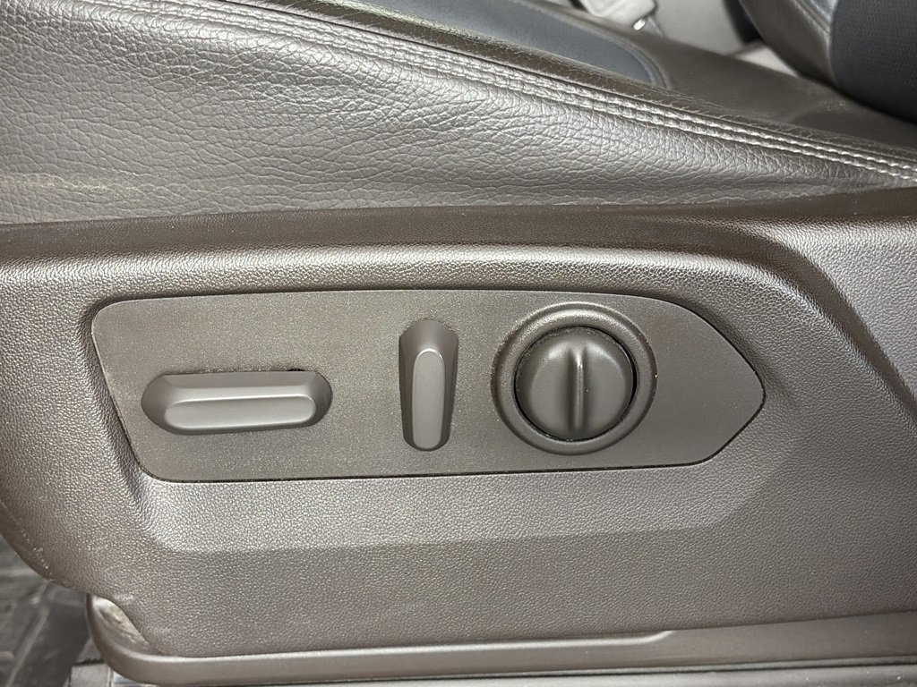 Used 2020 GMC Sierra 3500 Denali w/ Denali Ultimate Package image 26