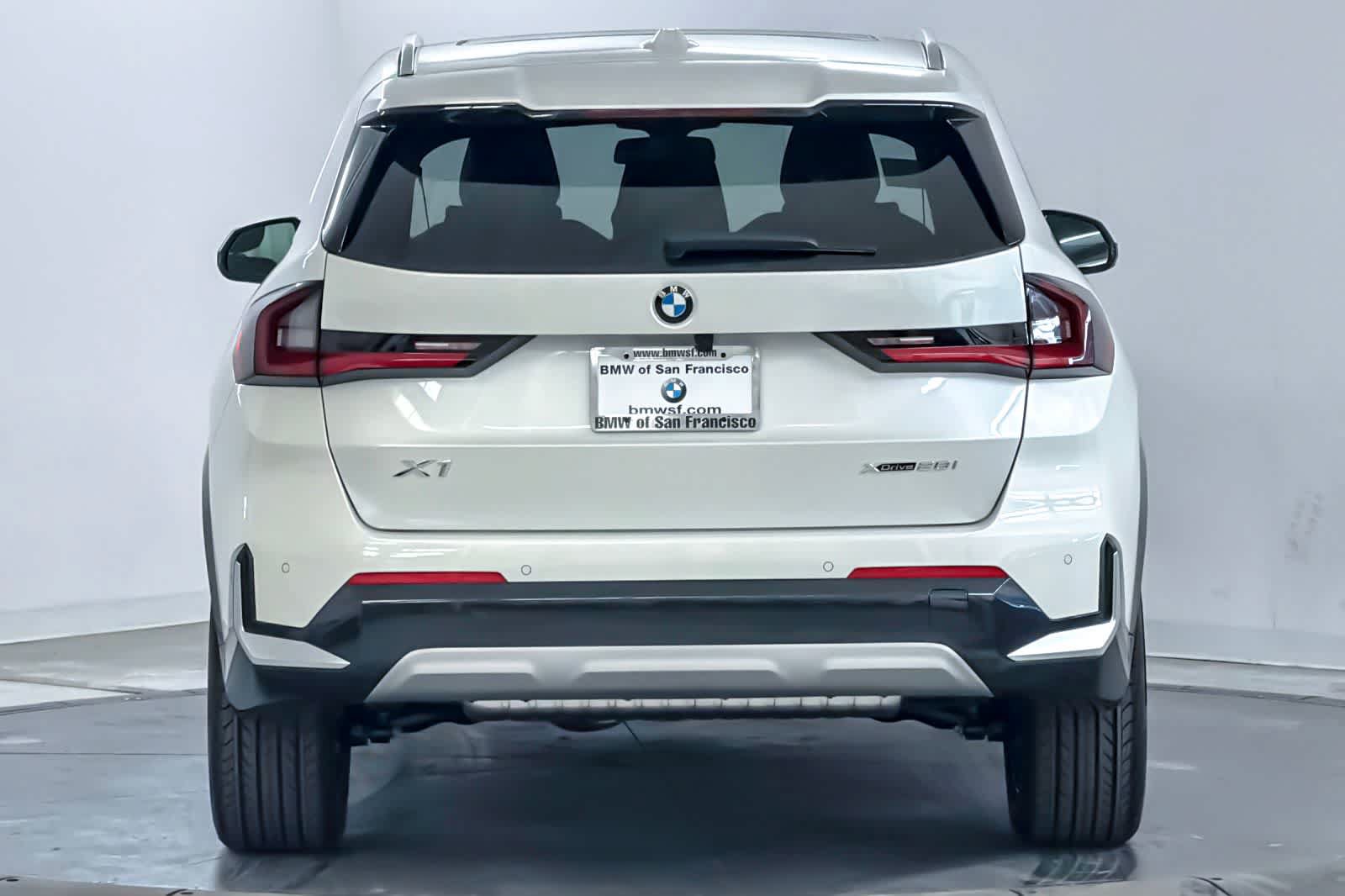 New 2026 BMW X1 xDrive28i w/ Technology Package AWD/4WD image 7