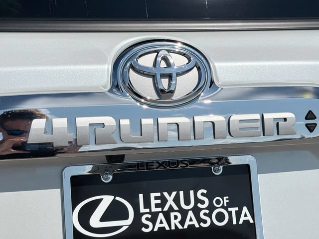 Used 2024 Toyota 4Runner Limited AWD/4WD image 11
