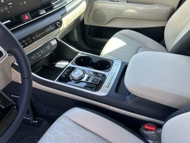 New 2026 Kia Carnival EX image 13