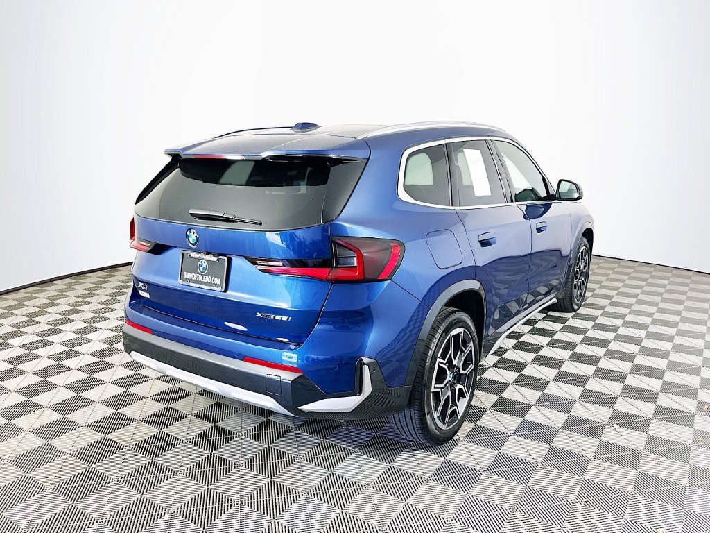 Used 2025 BMW X1 xDrive28i AWD/4WD image 9