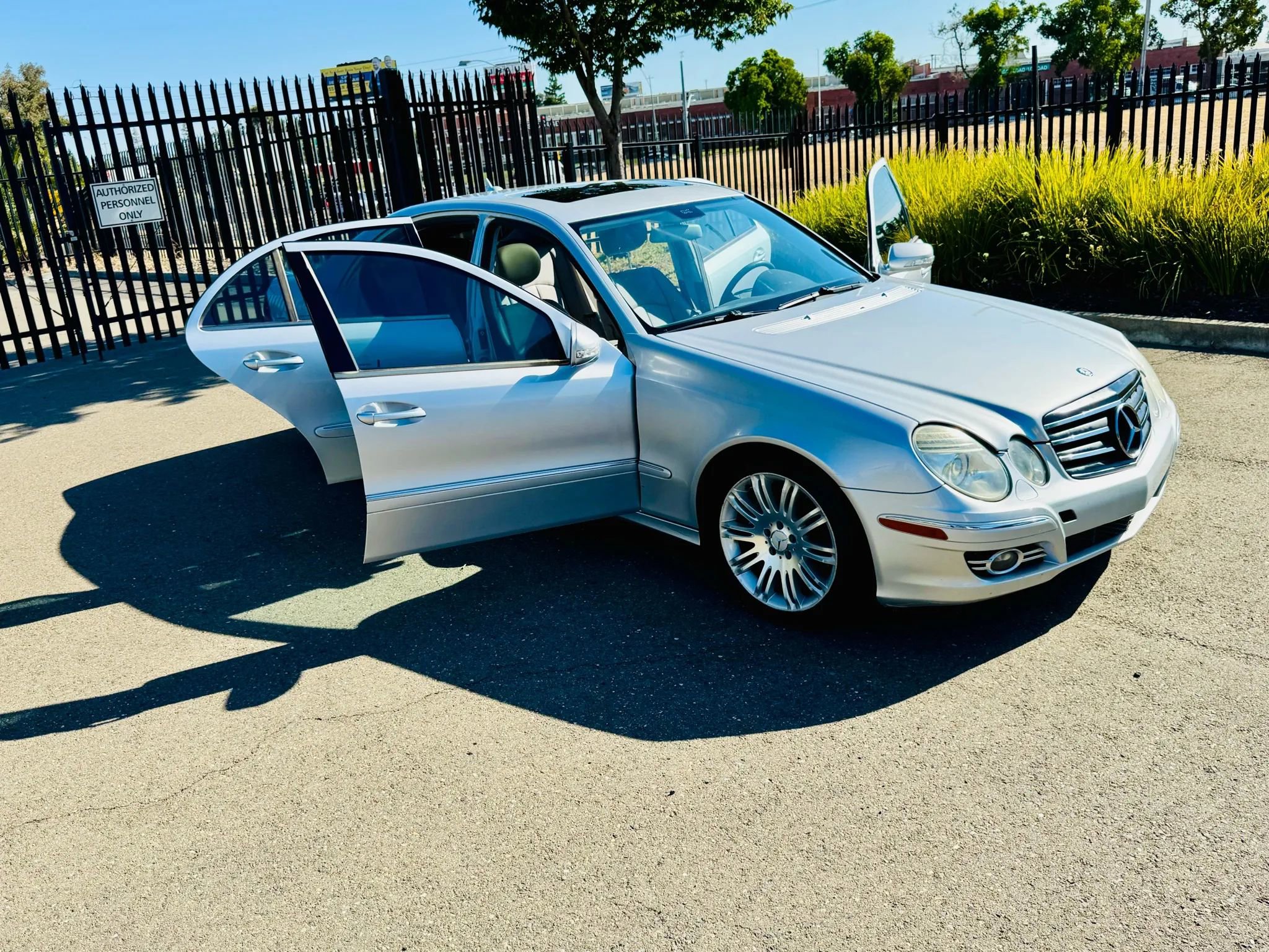 Used 2007 Mercedes-Benz E 350 Sedan image 35