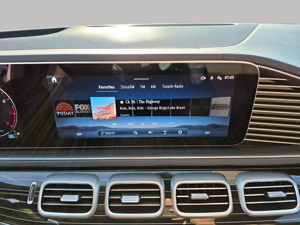 Used 2026 Mercedes-Benz GLS 580 4MATIC image 38