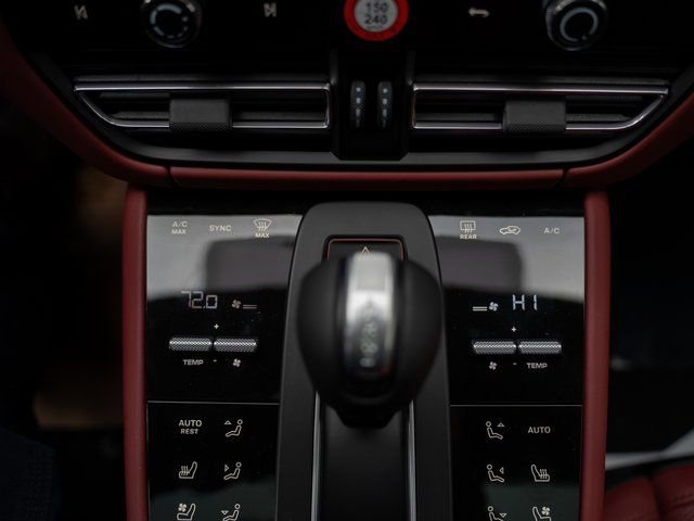 New 2026 Porsche Macan Turbo image 26