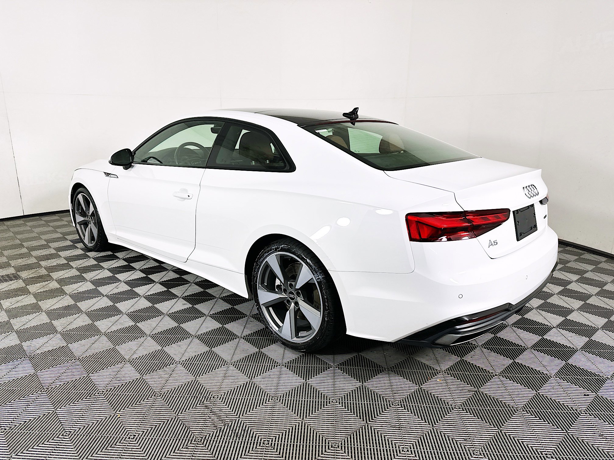 Used 2021 Audi A5 2.0T Premium Plus w/ Premium Plus image 5