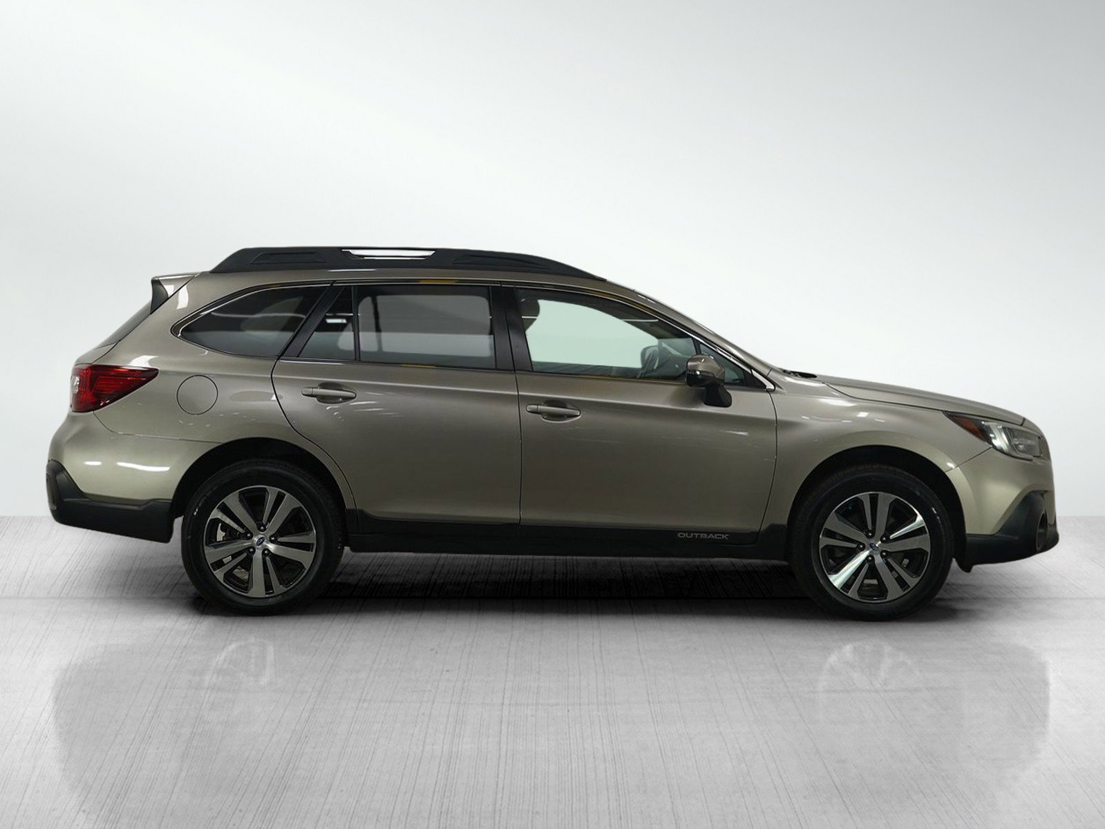 Used 2019 Subaru Outback 2.5i Limited image 6