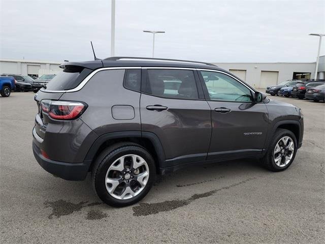Used 2018 Jeep Compass Limited image 2