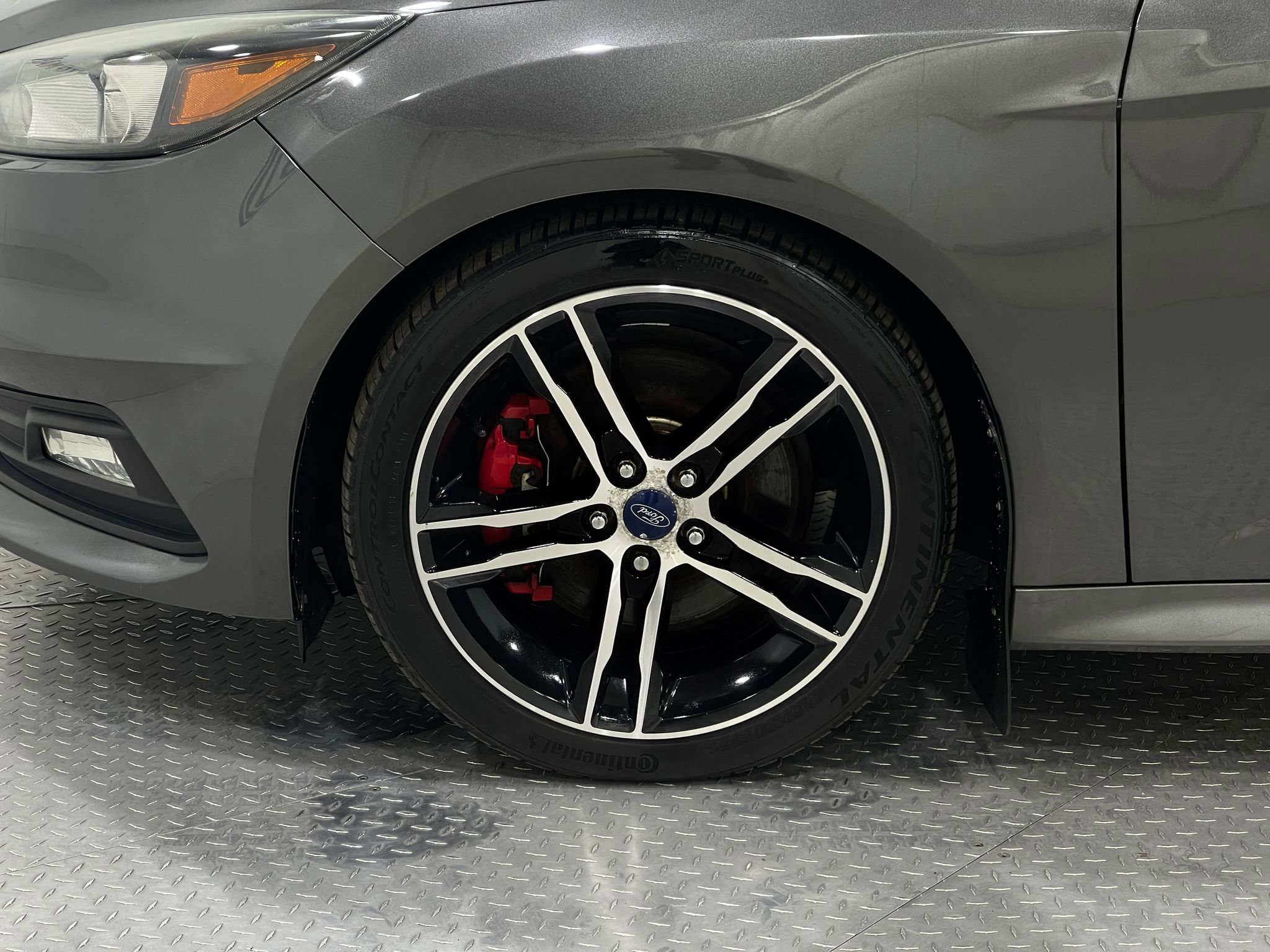 Used 2016 Ford Focus ST image 35