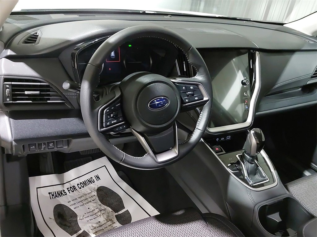 Used 2025 Subaru Outback Premium w/ Popular Package #1A image 16