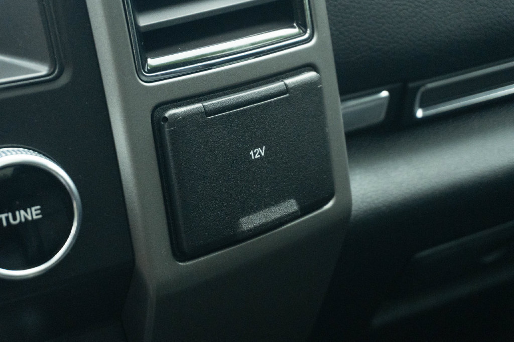 Used 2020 Ford Expedition XLT w/ Equipment Group 202A RWD image 32