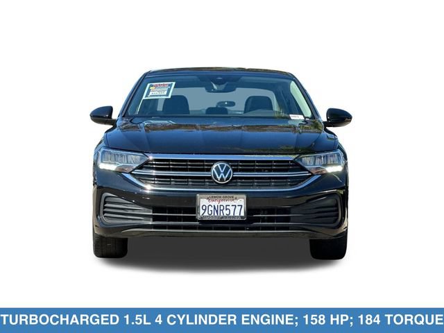 Used 2023 Volkswagen Jetta SE w/ Panoramic Sunroof Package FWD image 10