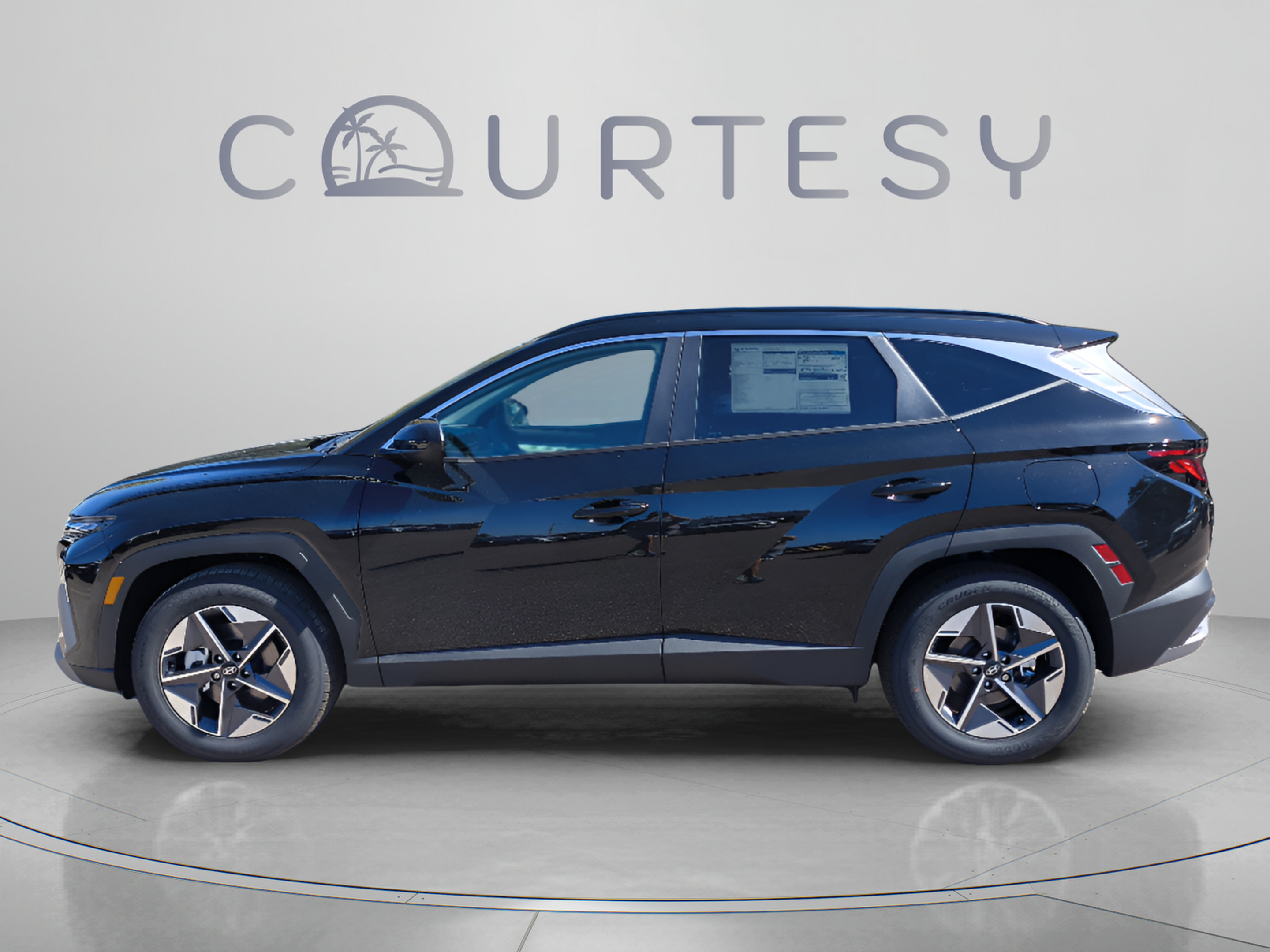 New 2026 Hyundai Tucson SEL FWD image 2