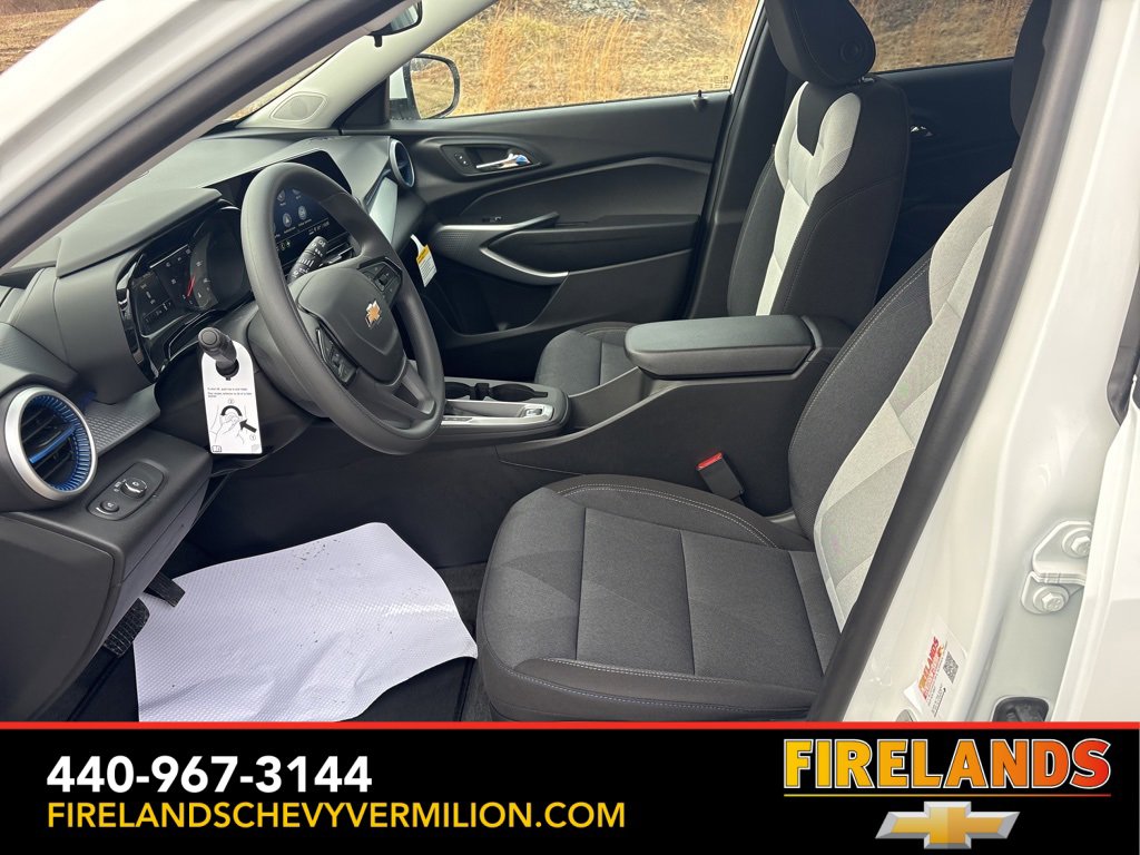 New 2026 Chevrolet Trax LS w/ LS Convenience Package image 3
