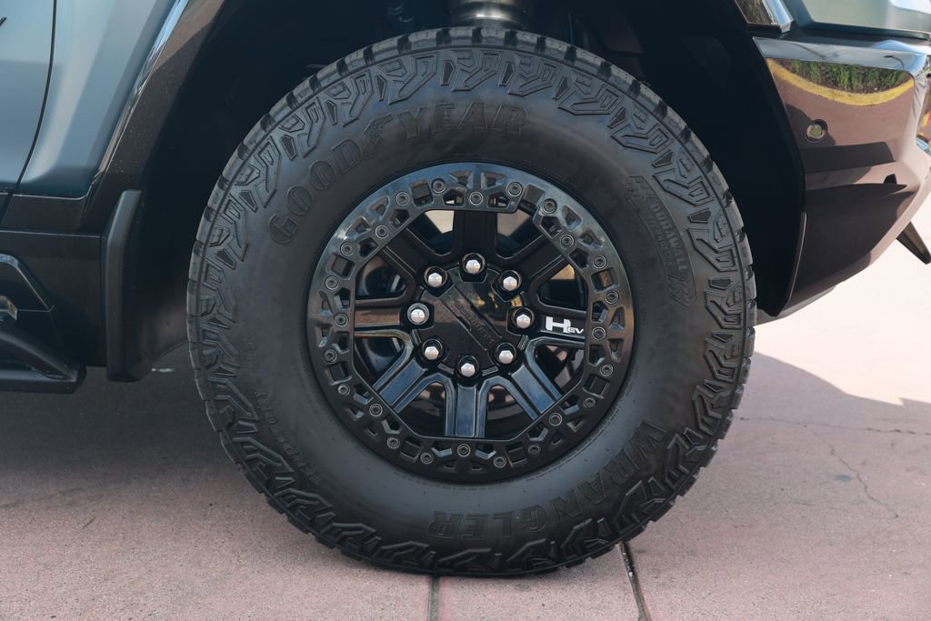 Used 2024 GMC Hummer EV 3X w/ Omega Edition image 8