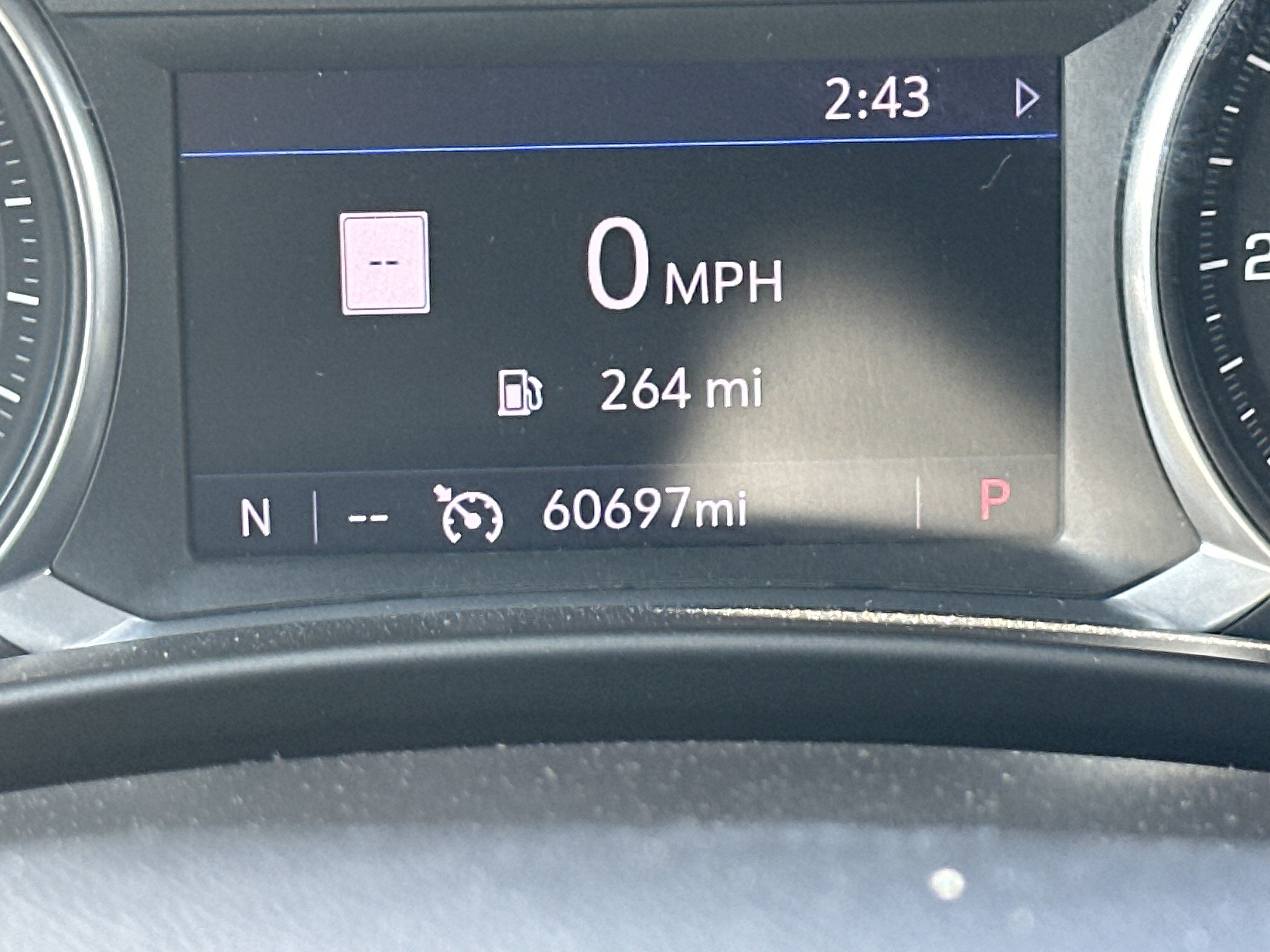 Used 2019 Chevrolet Equinox LT w/ Sun & Navigation Package image 29