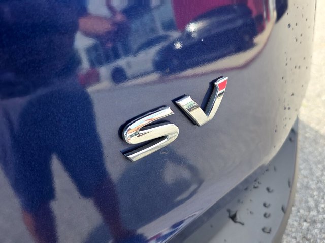 Used 2023 Nissan Rogue SV FWD image 16